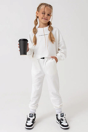 Костюм, молочный